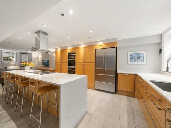 11 Lawnwood Pl, Charlestown, MA 02129