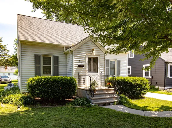 533 Abrams St, Green Bay, WI 54302
