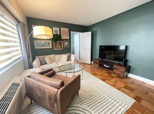 2141 I St NW APT 615, Washington, DC 20037