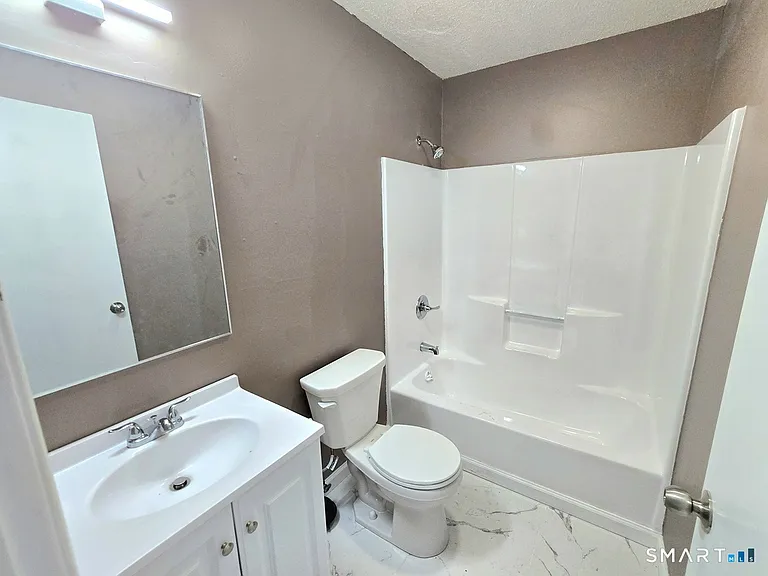 270 Bellevue St — Photo 8