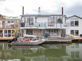 173 NE Bridgeton Rd SLIP 4, Portland, OR 97211