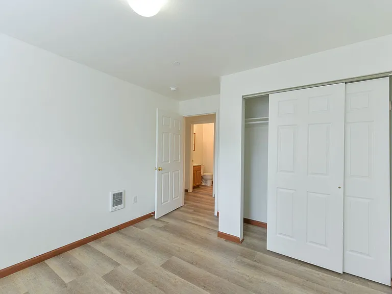 240 E Baker St — Photo 13