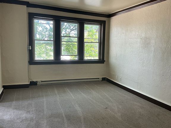 5th image of 2613 W Capitol Dr #10