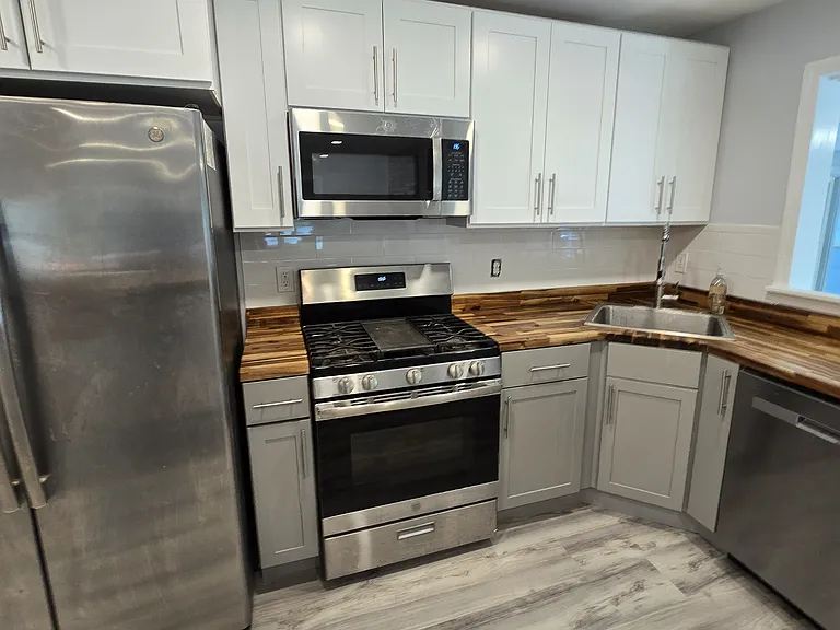 2812 Pelham Rd — Photo 5