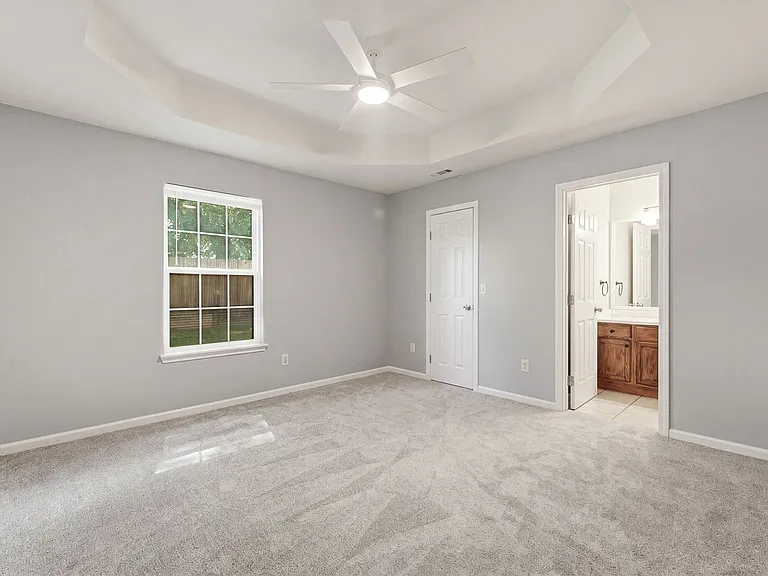 203 Green Acres St — Photo 15
