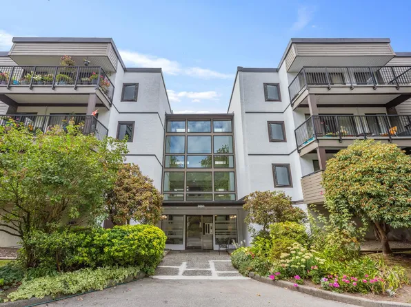 8860 No 1 Rd #209, Richmond, BC V7C 4C2