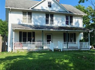 418 Hartwick Rd, Mercer, PA 16137