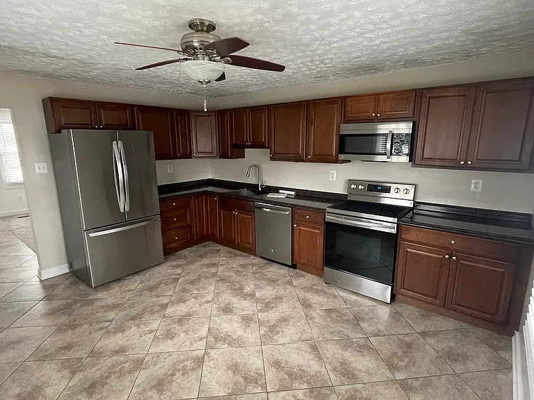 7625 Paradise Beach Rd — Photo 4