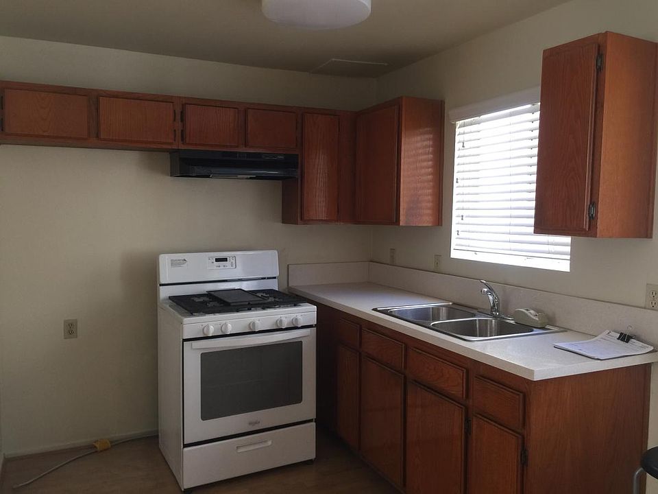 2nd image of 1160 Elm Ave APT 31