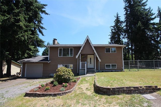 1st image of 2811 Briarwood Ct N