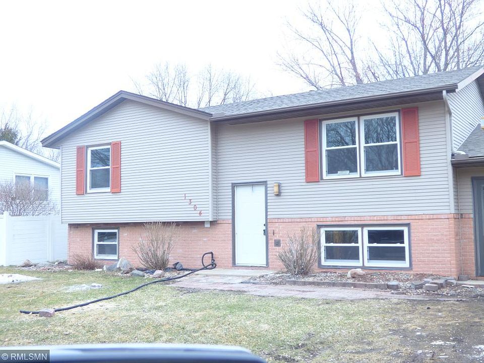2nd image of 1304 5th St NW