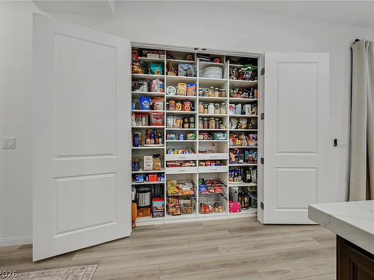 111 Ibiza Lake Dr — Photo 13