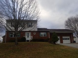 322 Nelson Ave, Summersville, WV 26651