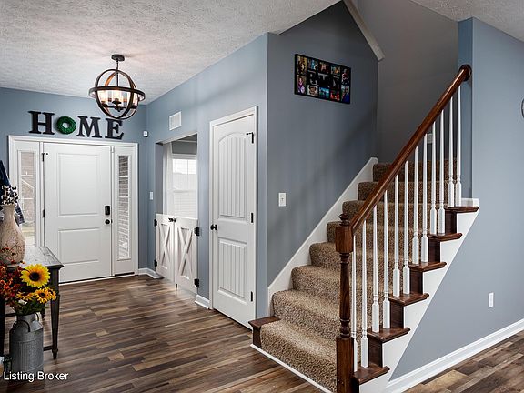 4th image of 203 Copper Creek Dr