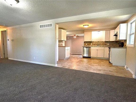 5th image of 512 NW 71st St