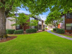 Boones Ferry Village