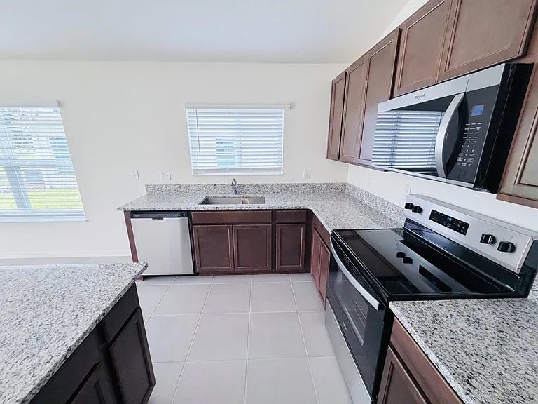 5537 Creek Haven Way — Photo 6