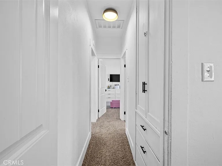 529 E Latham Ave — Photo 7