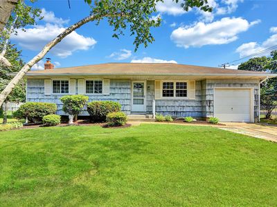 219 Muriel Street, Holbrook, NY, 11741