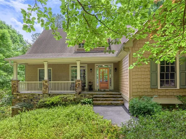 172 Cherokee Dr, Jasper, GA 30143