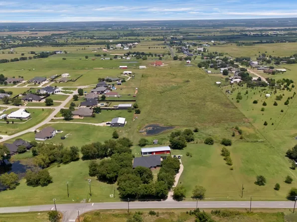 16360 University Dr, Forney, TX 75126