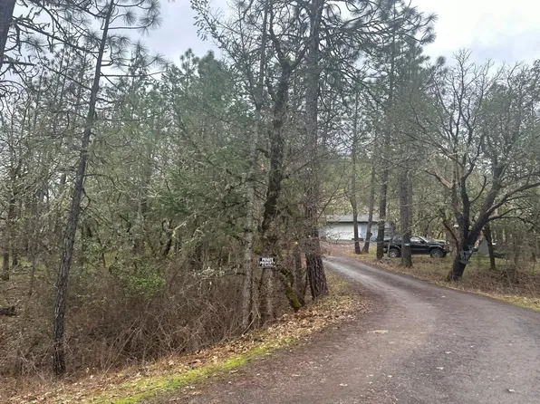 21196 Highway 62, Shady Cove, OR 97539