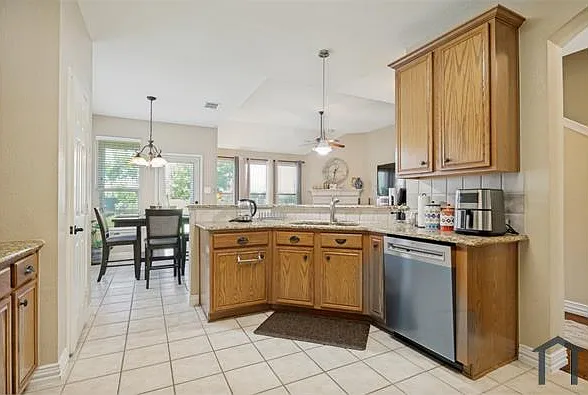 10017 Links Fairway Dr — Photo 7
