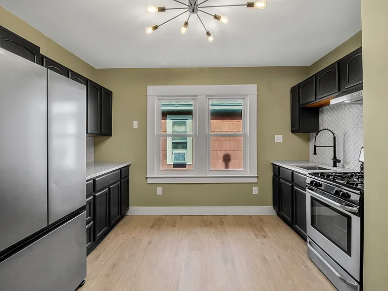 26 Roanoke Pkwy — Photo 16
