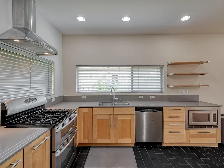 5517 Agatha Cir — Photo 14