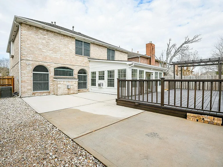 815 Robins Way — Photo 48