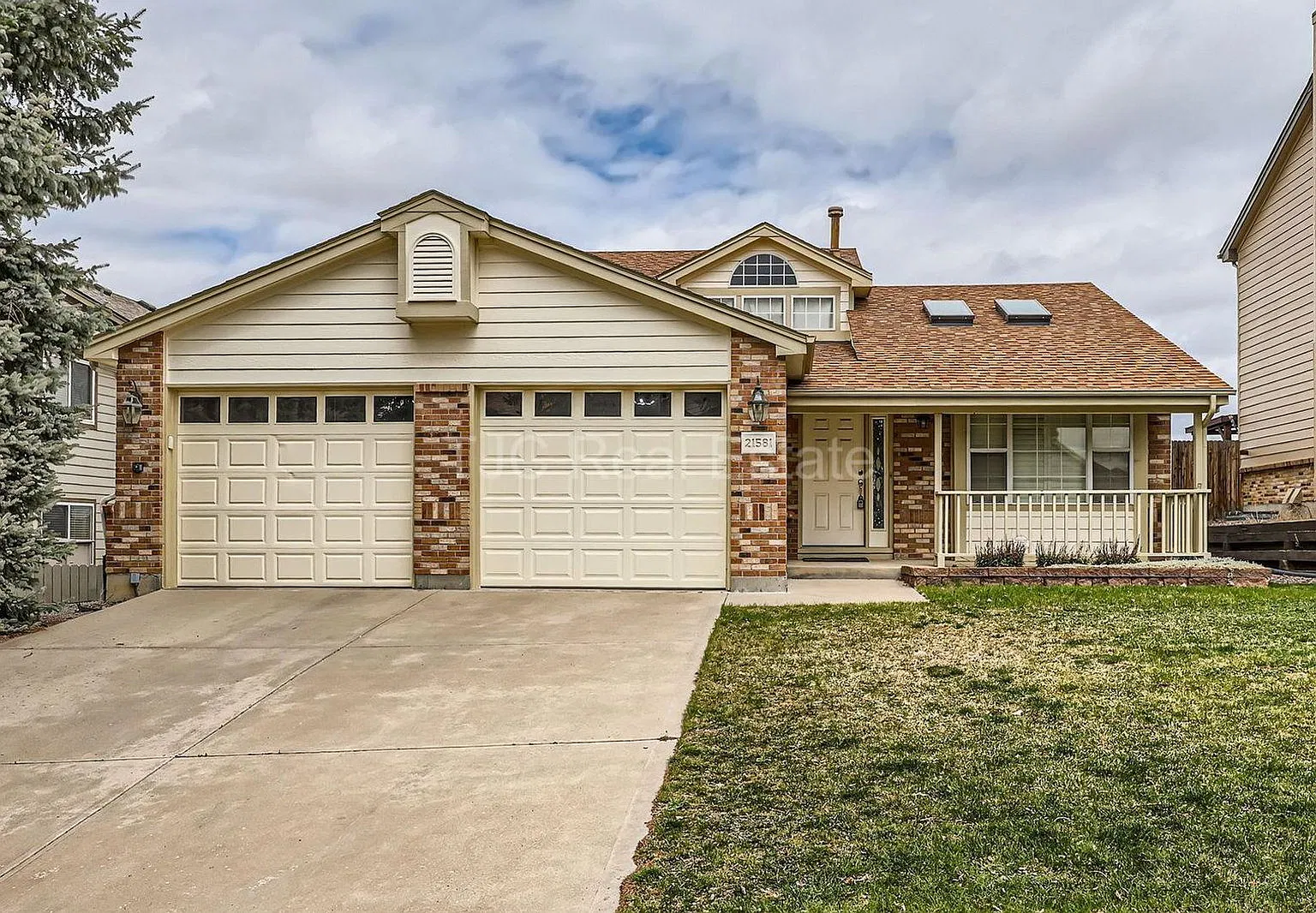 3 bed, 2.0 bath, 1756 sqft, $2,995 — Photo 1
