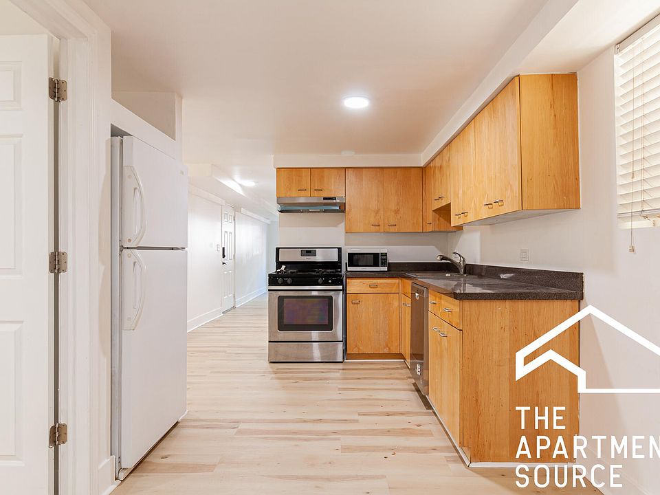 1st image of 2029 W Superior St Unit G