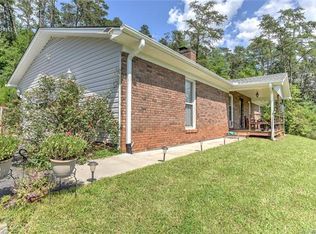 1 Beechwood Knoll Rd, Weaverville, NC 28787