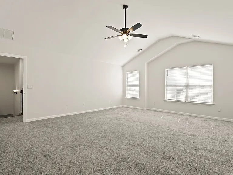 168 Green Paddock Cir — Photo 33