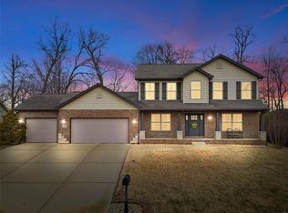 4909 Red Oak Dr, Waterloo, IL 62298