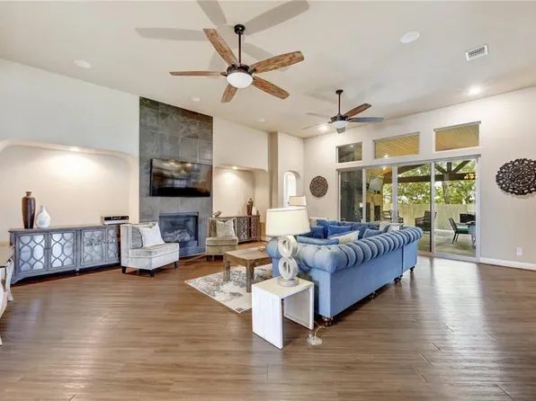 221 Garden Gate Ln, Liberty Hill, TX 78642