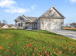 50824 Tasha Dr, Bristol, IN 46507