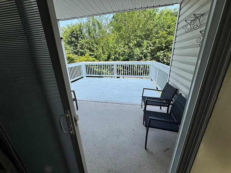 4736 Walden Pond Dr — Photo 22