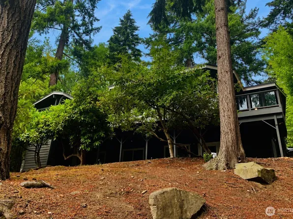 8210 171st Avenue NE, Redmond, WA 98052