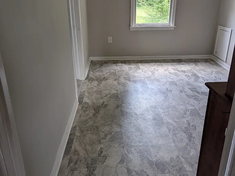 1920 Thomas Ln — Photo 6