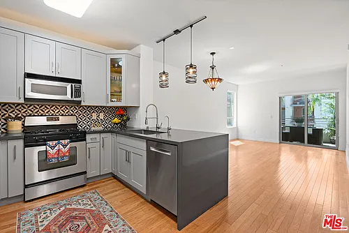 100 S Alameda St #341 Photo 1