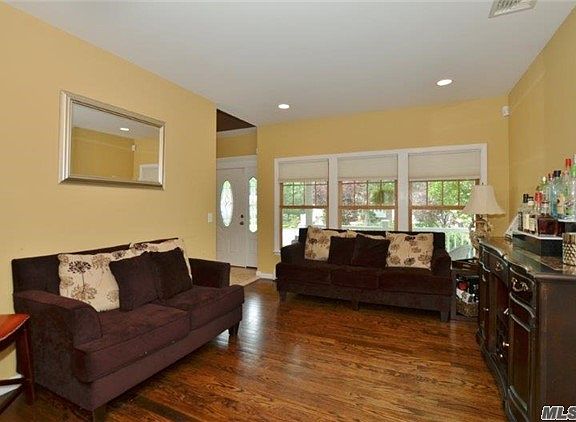 4th image of 62 Parnell Dr