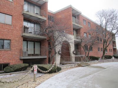 197 W Armitage Ave APT 209, Elmhurst, IL, 60126
