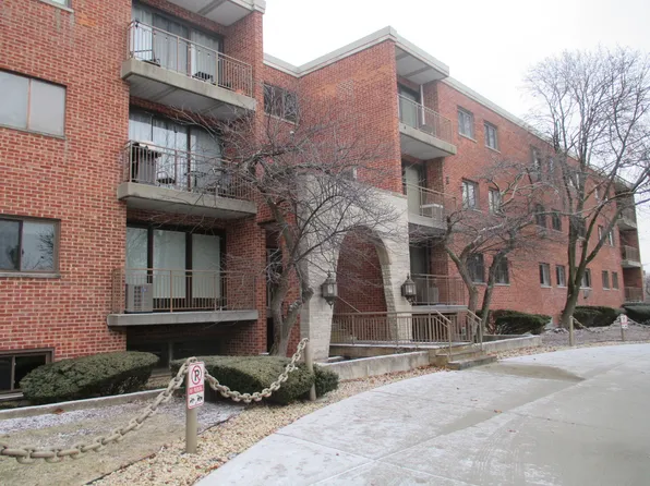 197 W Armitage Ave APT 209, Elmhurst, IL 60126