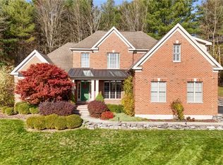 3038 S Oakwood Dr, Painted Post, NY 14870