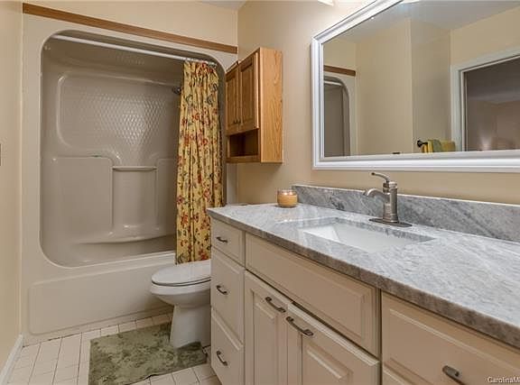 3rd image of 378 Laurel Creek Dr