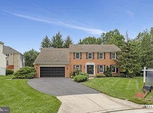 8604 Cherry Dr, Fairfax, VA 22031