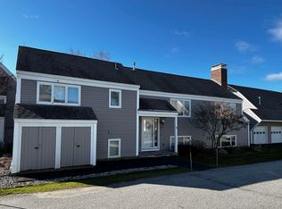 14 Hilltop Pl, New London, NH 03257