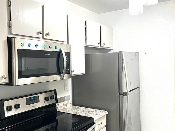 5th image of 1805 Chalcis Dr APT A