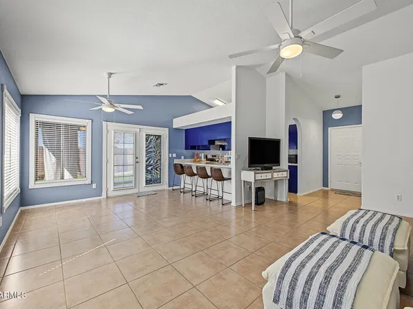 8582 N 110th Drive, Peoria, AZ 85345